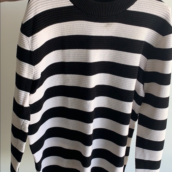 Sweater - Picture 2 of 3